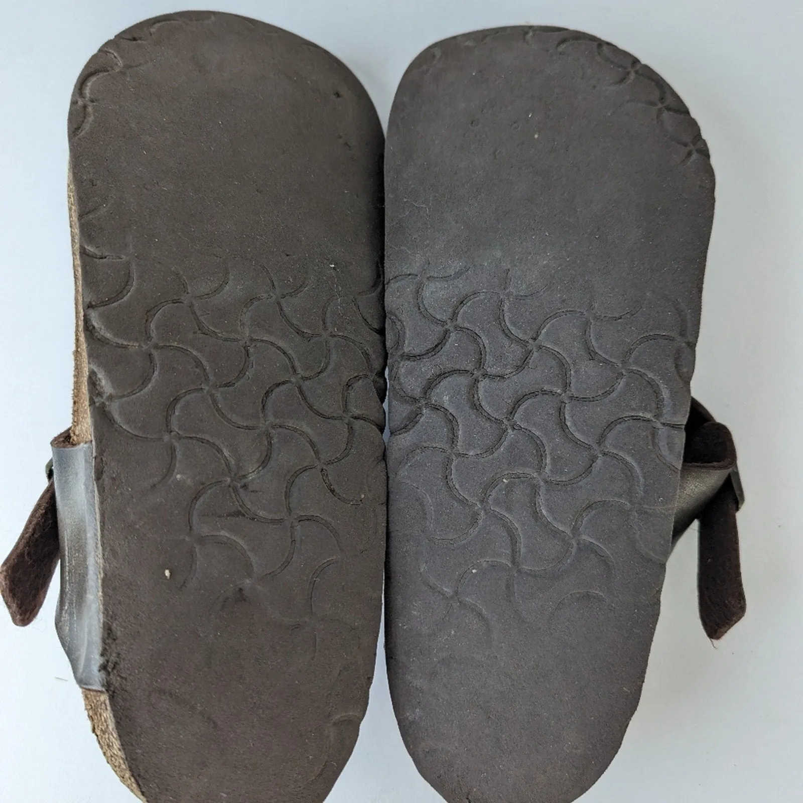 Birkenstock Gizeh Sandal / 8-8.5